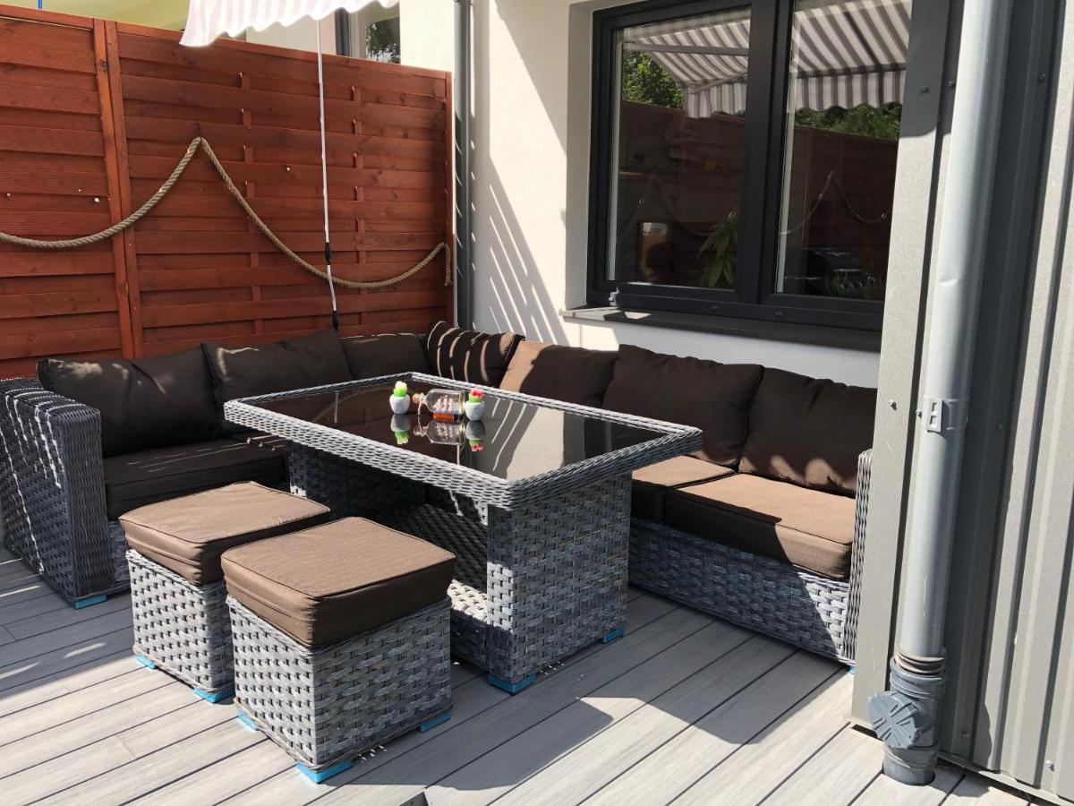 Apartament Zatoka Deluxe Z Ogrodem Lägenhet Debogorze Exteriör bild