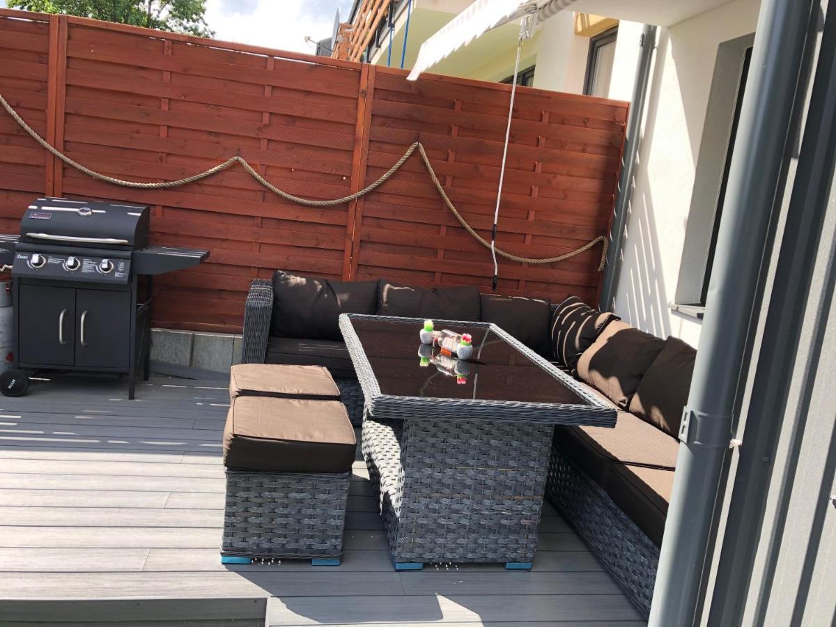 Apartament Zatoka Deluxe Z Ogrodem Lägenhet Debogorze Exteriör bild