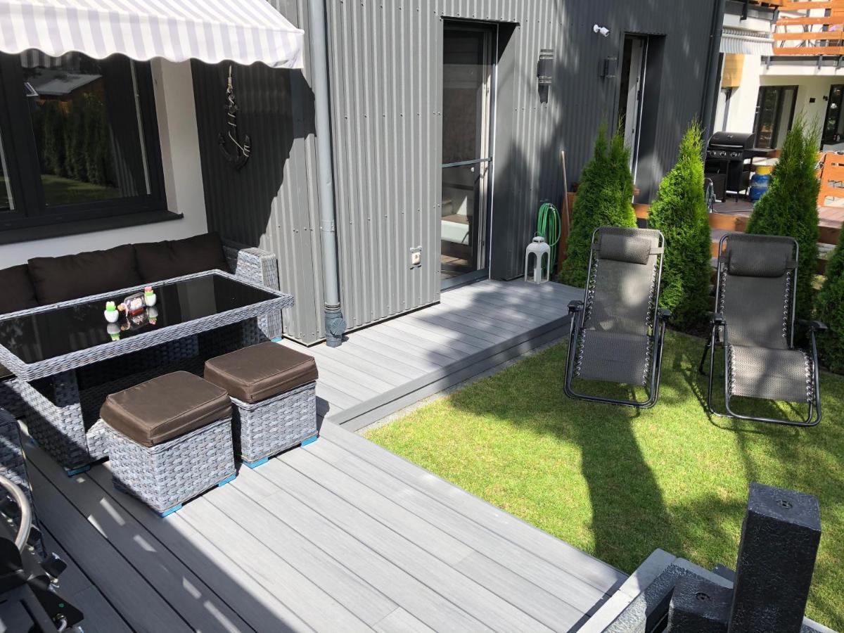 Apartament Zatoka Deluxe Z Ogrodem Lägenhet Debogorze Exteriör bild
