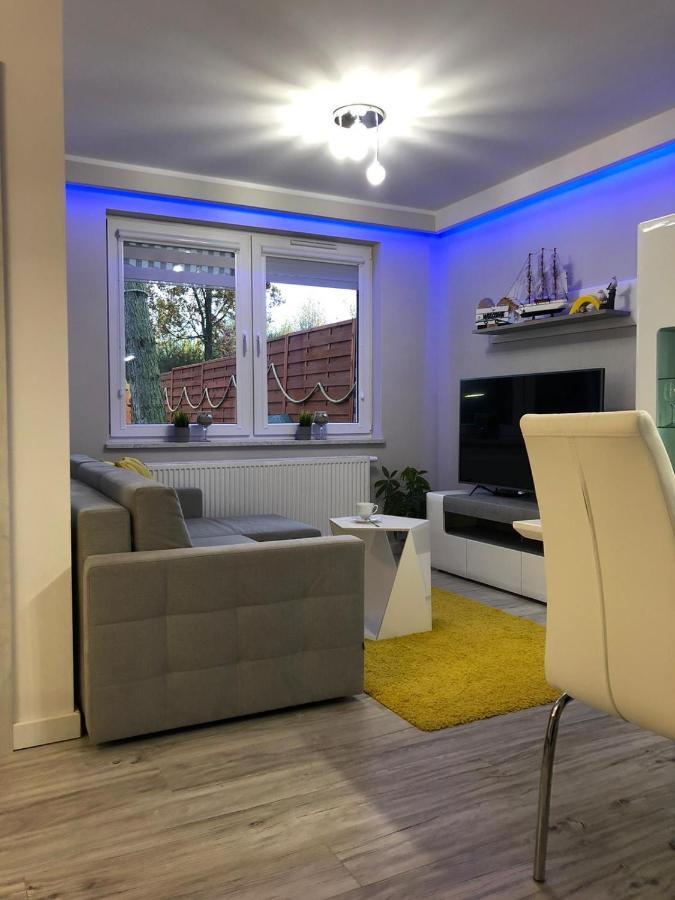 Apartament Zatoka Deluxe Z Ogrodem Lägenhet Debogorze Exteriör bild