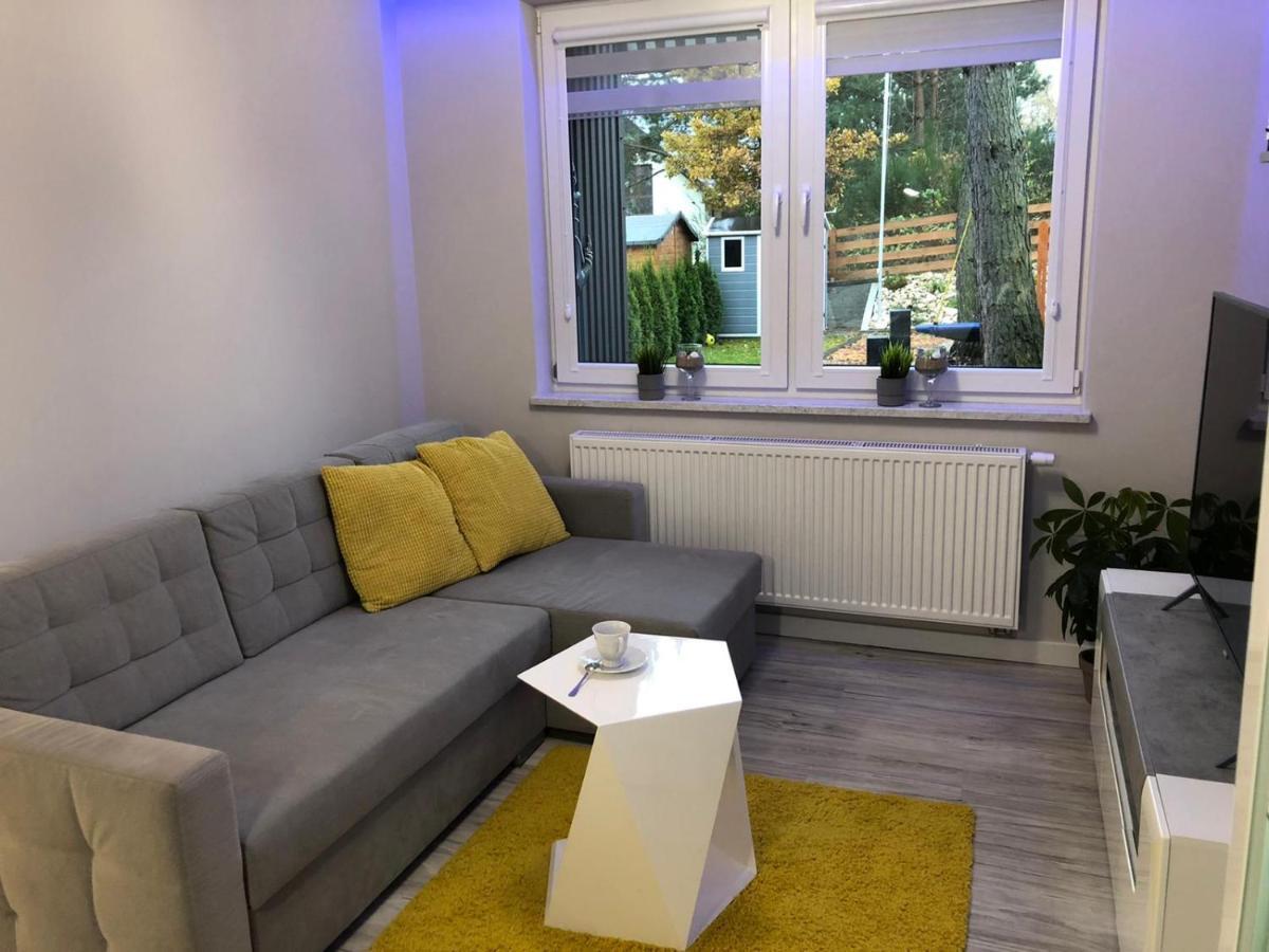 Apartament Zatoka Deluxe Z Ogrodem Lägenhet Debogorze Exteriör bild